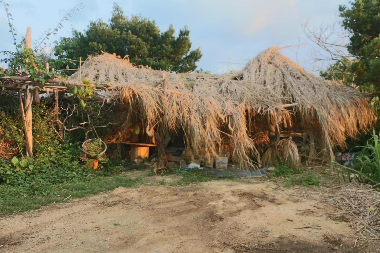 Kukuru Camping Hotell Miyakojima  Exteriör bild